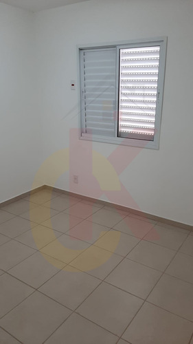 Imagem 15 de 30 de Ótimo Apartamento Disponível Para Venda: Possui Dois Dormitórios Sendo Uma Suite, Dois Banheiros, Sala, Cozinha E Uma Vaga Na Garagem. - Ap00710 - 71101364