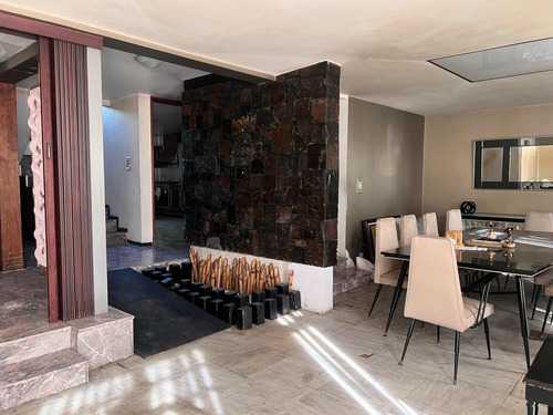 Vendo Casa En Esquina Con Uso Comercial En Jardín Balbuena
