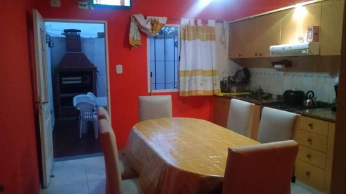 Imagen 2 de 9 de Miro 2600, Villa Luzuriaga