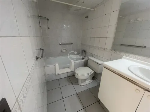 Departamento En Arriendo De 2 Dorm. En La Reina