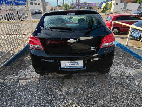 Chevrolet Onix Onix 1.0 MPFI LS 8V FLEX 4P MANUAL