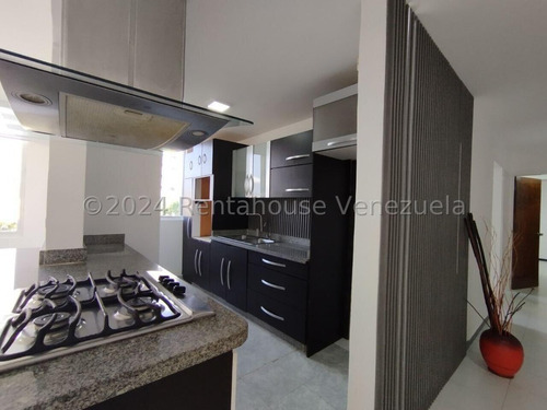 Se Vende Apartamento En El Bosque, Moderno Y Minimalista, Bella Cocina Empotrada, Gas Directo, Planta Electrica 50%, Cerca De Colegios, Supermercados, Facil Acceso A La Autopista, Dapo