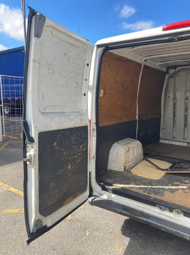 Imagem 12 de 15 de Fiat Ducato Cargo Furgão Ano 2014 Motor Novo