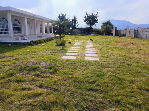 Casa A Precio De Terreno A 5 Min De Atlacomulco Muy Bonita