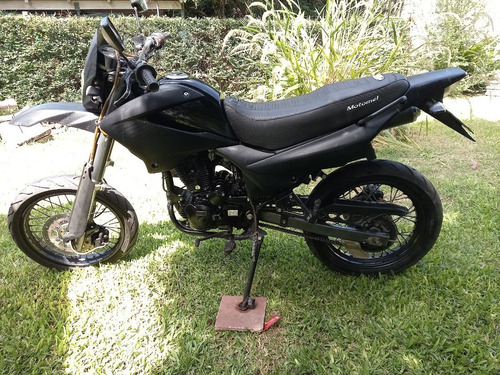 Motomel Motard 200