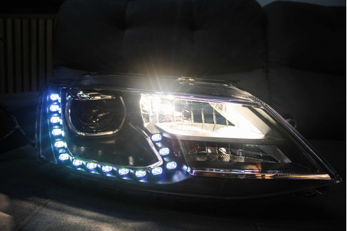 Par Farol De Led Jetta Mk6 E 6,5 2011 A 2018 Projetor E Drl