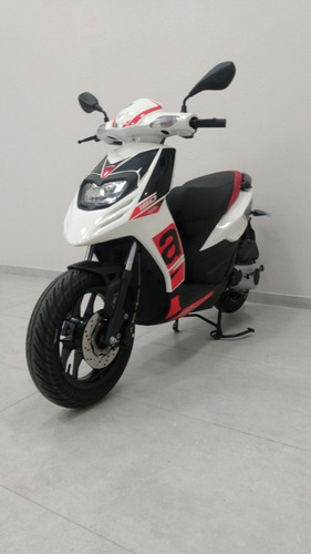 Imagen 3 de 20 de Aprilia Sr 160 White Abs Inyección 50% 12 Cuotas S/ Interés