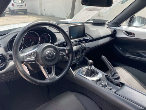 Imagen 11 de 12 de Mazda Mx-5 2016 2.0 Sport Mt