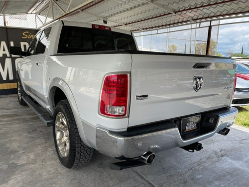 Imagen 5 de 13 de Dodge Ram Laramie 4x4
