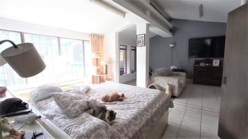 Imagen 20 de 30 de Vendo Hermosa Y Amplia Casa, Ubicada En Un Lugar De Ensueño, Rodeada De Naturaleza, Excelente Precio, 3 Salas, 4 Dormitorios, Alta Plusvalia Y Seguridad