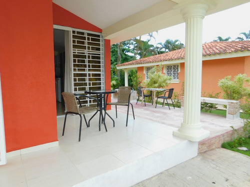 En Samaná, Republica Dominicana, Villas Listas Para Mudarse, Dos Habitaciones Con Sus Baños, ¡sala, Comedor, Cocina, Terraza Techada Y Patio En El Residencial Bahía De Los Dioses!