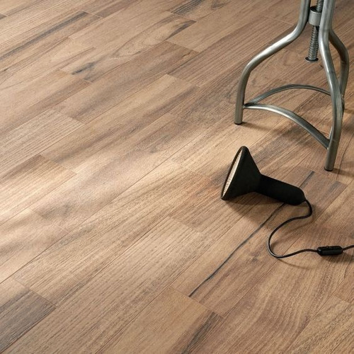 Imagen 2 de 7 de Piso Ceramico 1°calidad 15x60 Tabla Madero Plus Angelgres