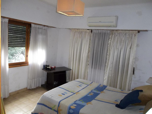 Imagen 7 de 27 de Quinta En Venta - 5 Dormitorios 3 Baños - 396mts2 - Mar Del Plata