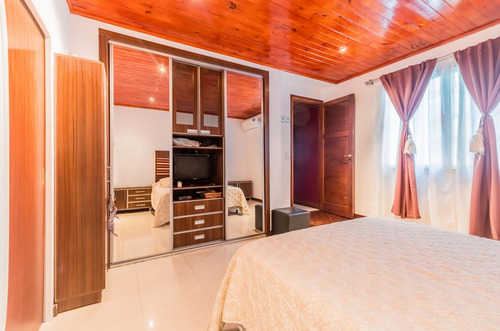 Imagen 20 de 30 de Casa 4 Ambientes, Con Quincho Y Piscina . Ciudad Evita. Posible Financiación Parcial.