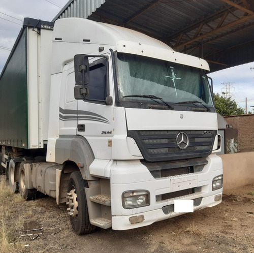 Imagem 3 de 15 de Mercedes Benz Axor 2544 2010 6x2 Manual (filé)