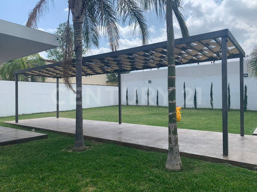 Quinta En Venta Portal Del Norte Zuazua N.l.