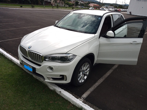 BMW X5 xDrive50i 4.4 V8 Security