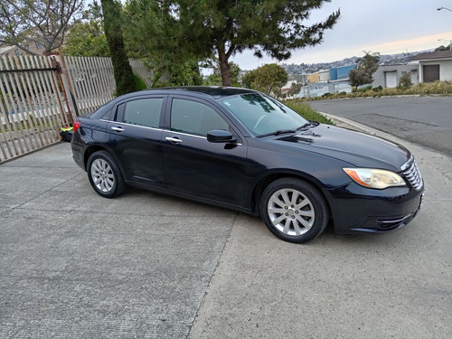 Chrysler 200