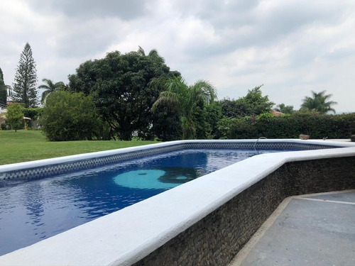 Casa En Renta Lomas De Cocoyoc (quetzal)
