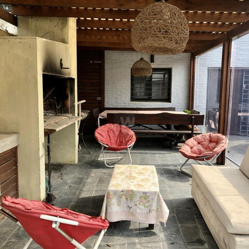 Venta Casa 3 Dormitorios Parque Miramar Fondo Verde Barbacoa