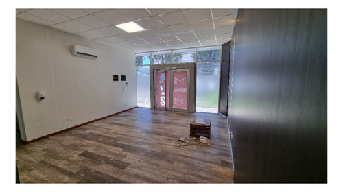 Imagen 3 de 17 de Local Con Vivienda En Venta En Quilmes Oeste