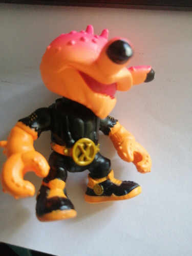 Treasure X Sunken Gold Bottle Smash Action Figure & Treasure (Usado)