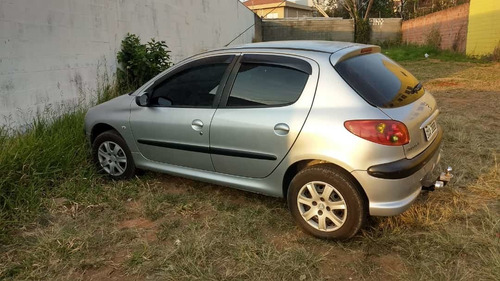 Imagem 3 de 3 de Peugeot 206 2007 1.6 16v Presence Flex 5p