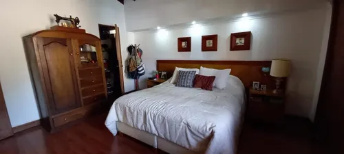 Apartamento En Venta En Conquistadores. Cod V10880