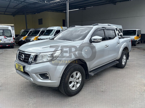 Nissan Frontier 2.3 Se Cab. Dupla 4x4 Aut. 4p
