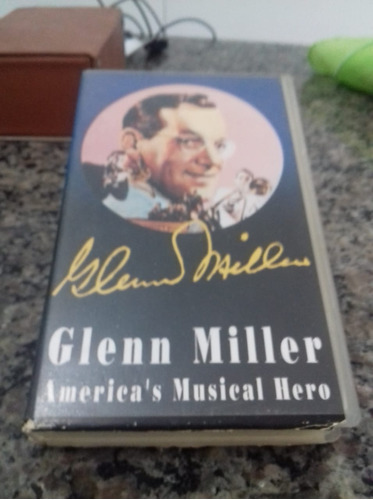 Vhs Glenn Miller - America's Musical Hero