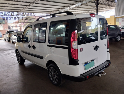 Fiat Doblo 1.8 16v Essence 7l Flex 5p 5 marchas