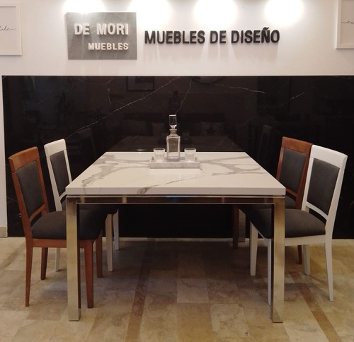 Mesa De Comedor 122x122cm Tapa Spl Calacata 6mm Base Cromo 