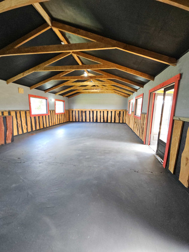 Amplia Casa En Venta En Parcela (82309)
