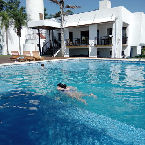 Alojamiento Temporario Apart Hotel En Ituzaingó, Corrientes, Argentina