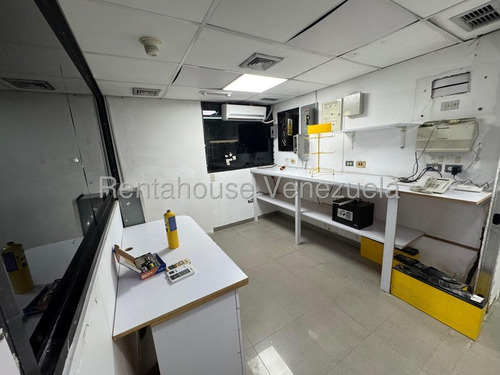 Local Comercial En Venta Colinas De Bello Monte Mls #25-18412 Bm