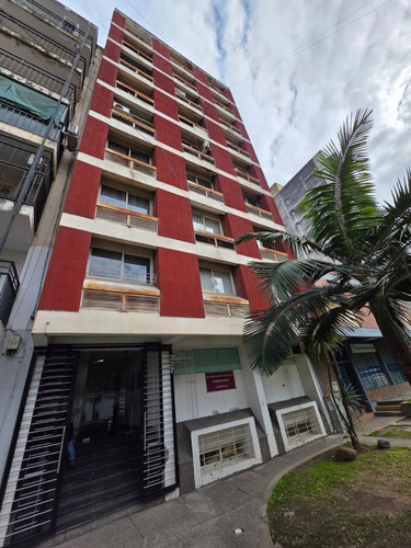 Alquiler Oficina Subsuelo - Barrio Sur