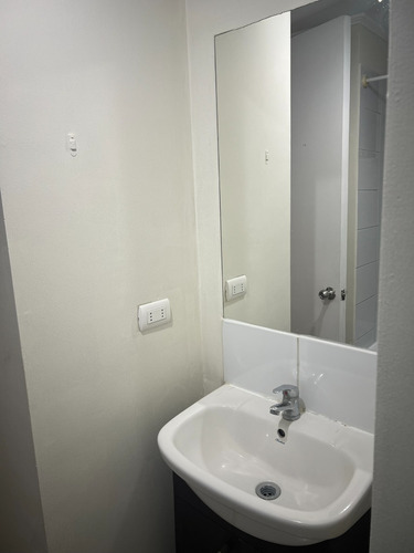 Arriendo Departamento San Diego 1344 Santiago 1d+1b.