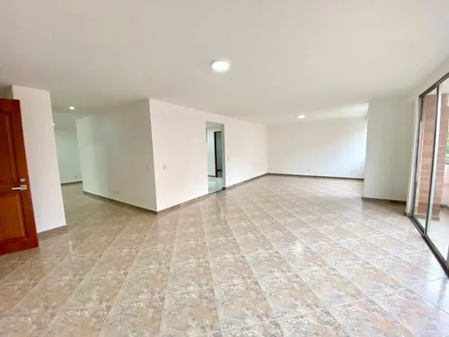 Apartamento En Venta En Laureles. Cod V4384