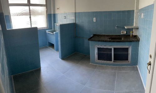 Imagem 4 de 8 de Apartamento Para Alugar Na Rua Ministro Otávio Kelly, Icaraí, Niterói - Rj - Liv-24310