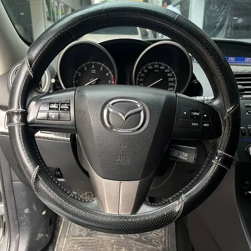 Mazda 3 Mt 1.6 Cc 2014** Marca: Mazda 3 Línea O Versión: