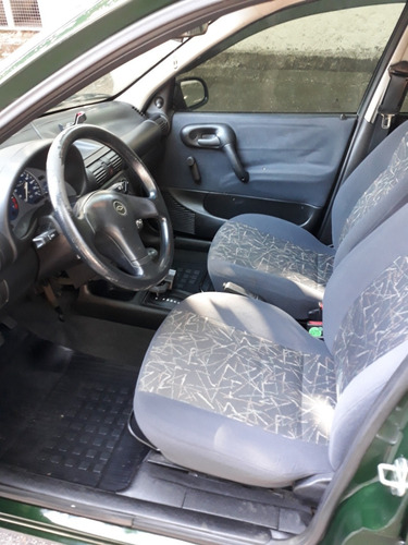 Chevrolet Corsa Sedan