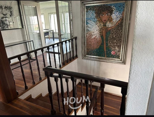 Casa En Insurgentes Cuicuilco, Coyoacán Con 3 Recámaras, 414 M², Id: 153426