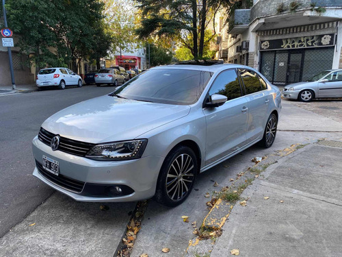 Volkswagen Vento 2.0 Sportline Tsi 200cv Bi-xenon Dsg 2013