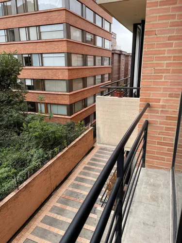 Apartamento En Arriendo En Los Rosales. Cod A21546