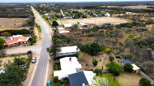 Local Comercial En Venta En El Centro De Ambul