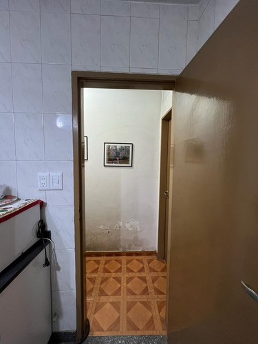 Hermosa Casa En Venta De Cuatro Ambientes Sobre Goleta Espora Al 6600 B° Piedrabuena