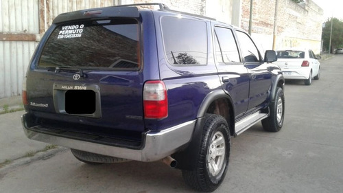 Toyota Hilux SW4 3.0 I Runner