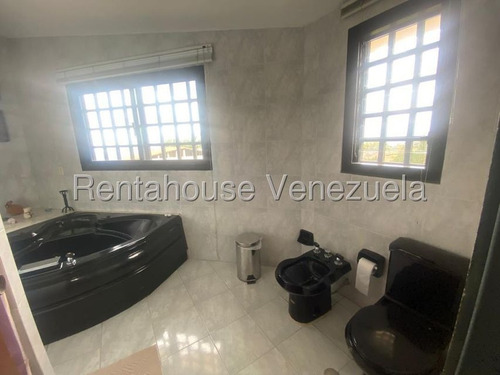 Casa En Venta Los Guayabitos Mls #25-16670