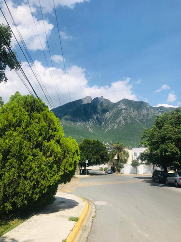 Casa En Venta En Col. Las Torres Monterrey N L $8,500,000