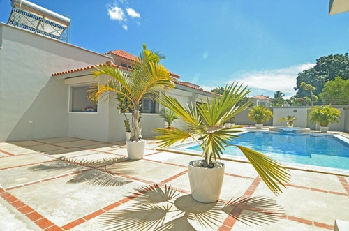 Imagen 7 de 14 de Vendo Casa Con Piscina En Buena Vista Norte La Romana Evmar